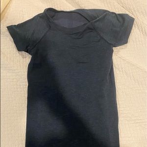 Lululemon swiftly tech short sleeve!